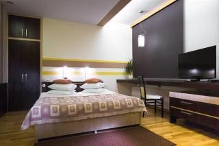 Dikul Market Square Hotel 3*