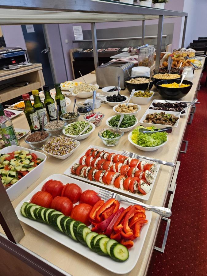 Hotel Dikul Market Square 3*